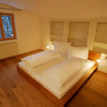 Becker Chalet *
